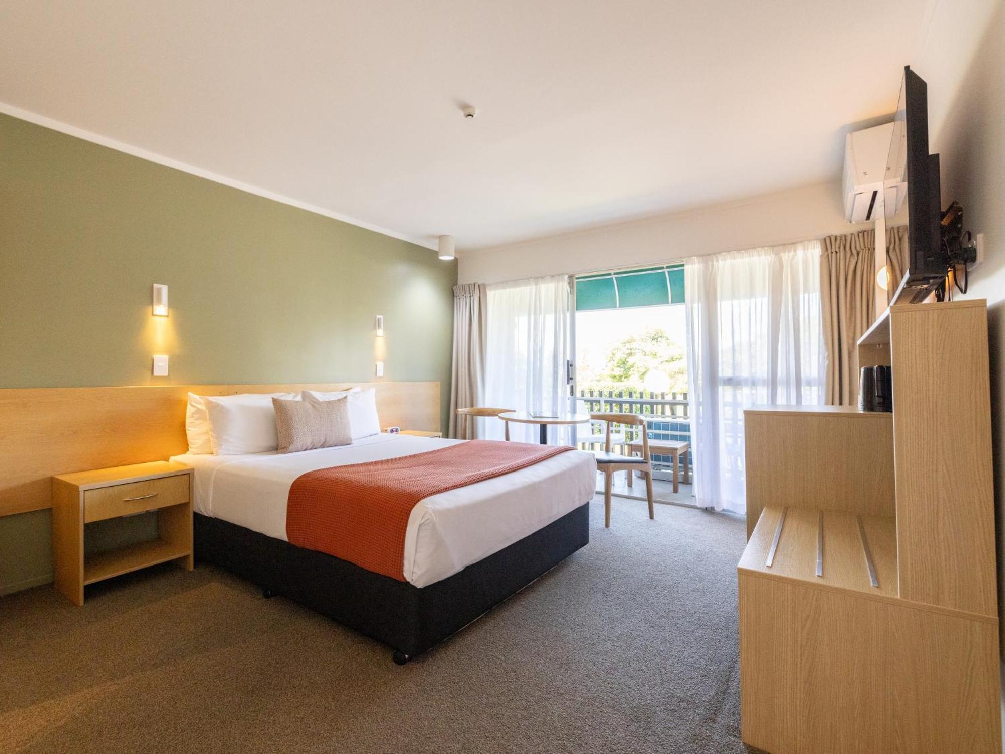 Rose Park 4* Auckland