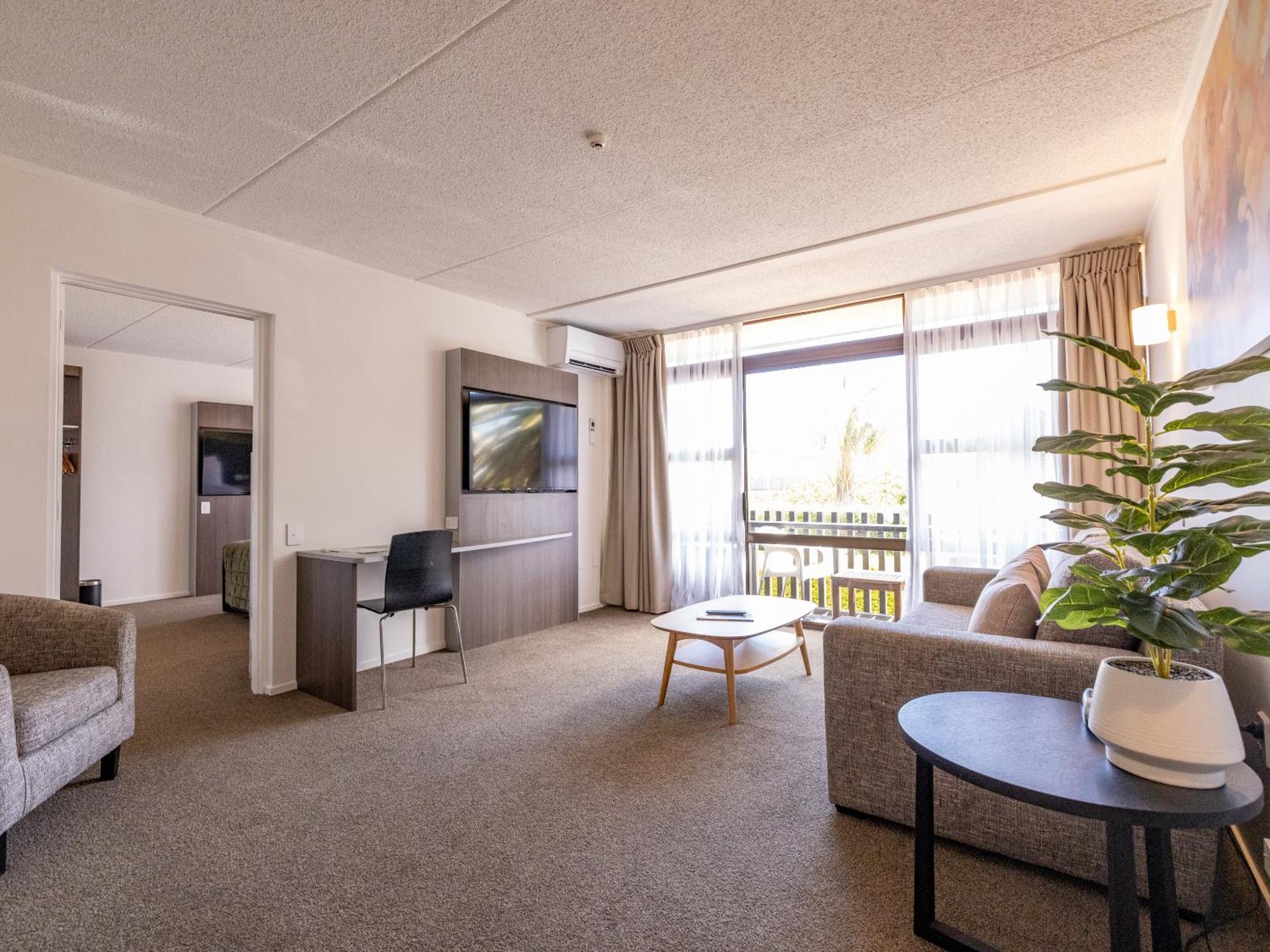 Rose Park Hotel
