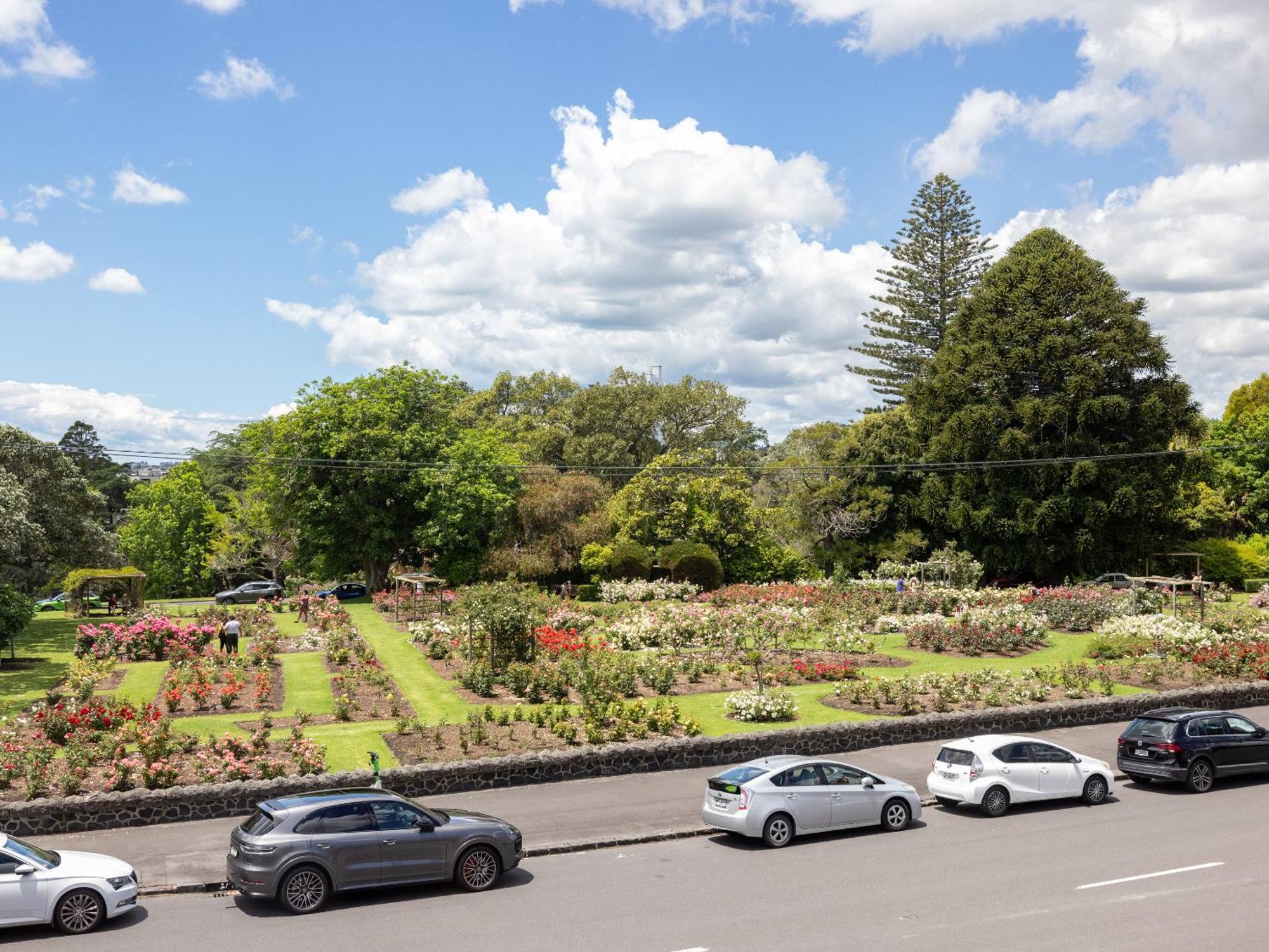 Hotel Rose Park 4*