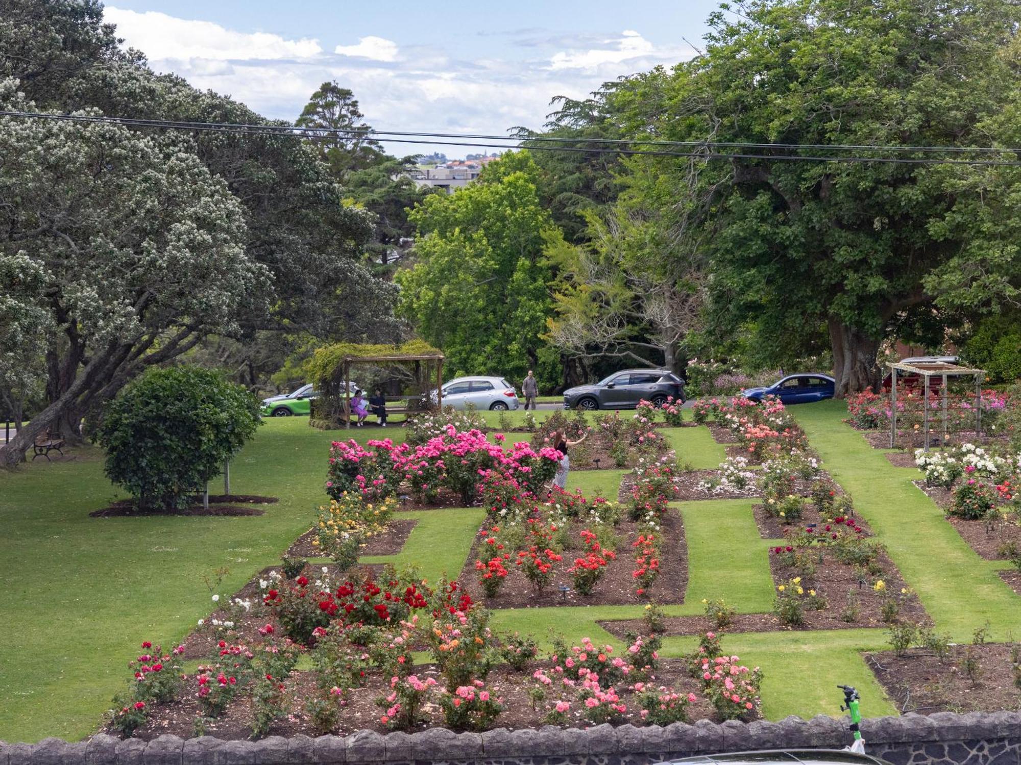 Rose Park Hotel
