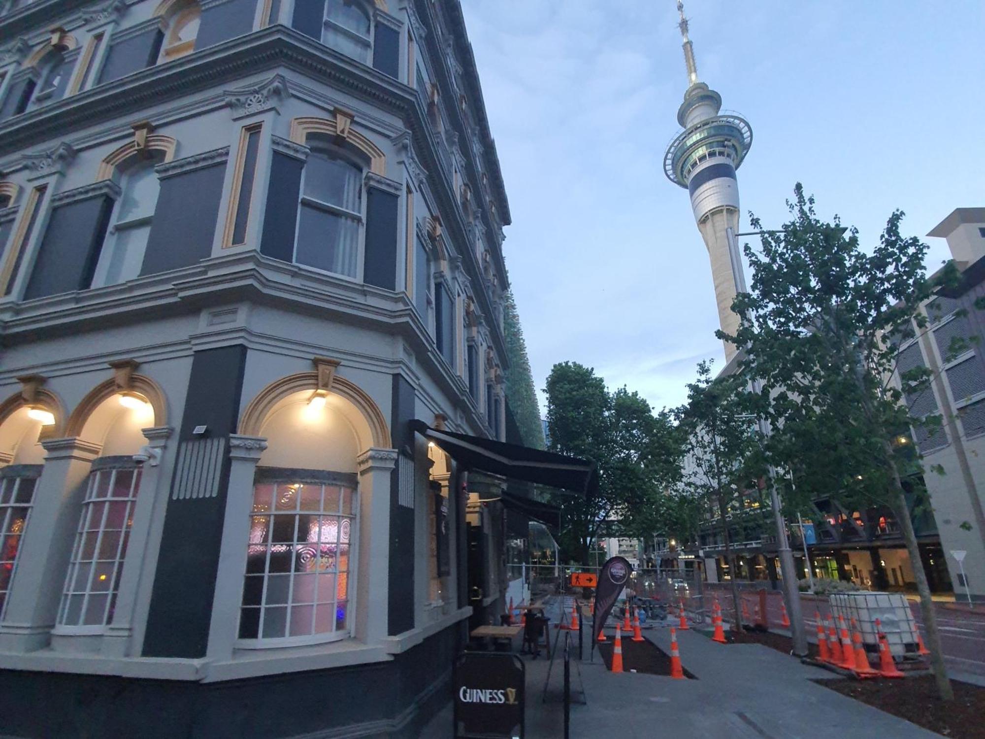 Albion Hotel Auckland