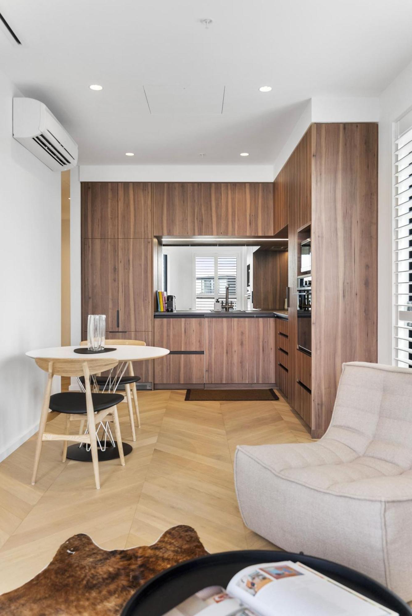 Apartment Greenhouse By Urban Rest *