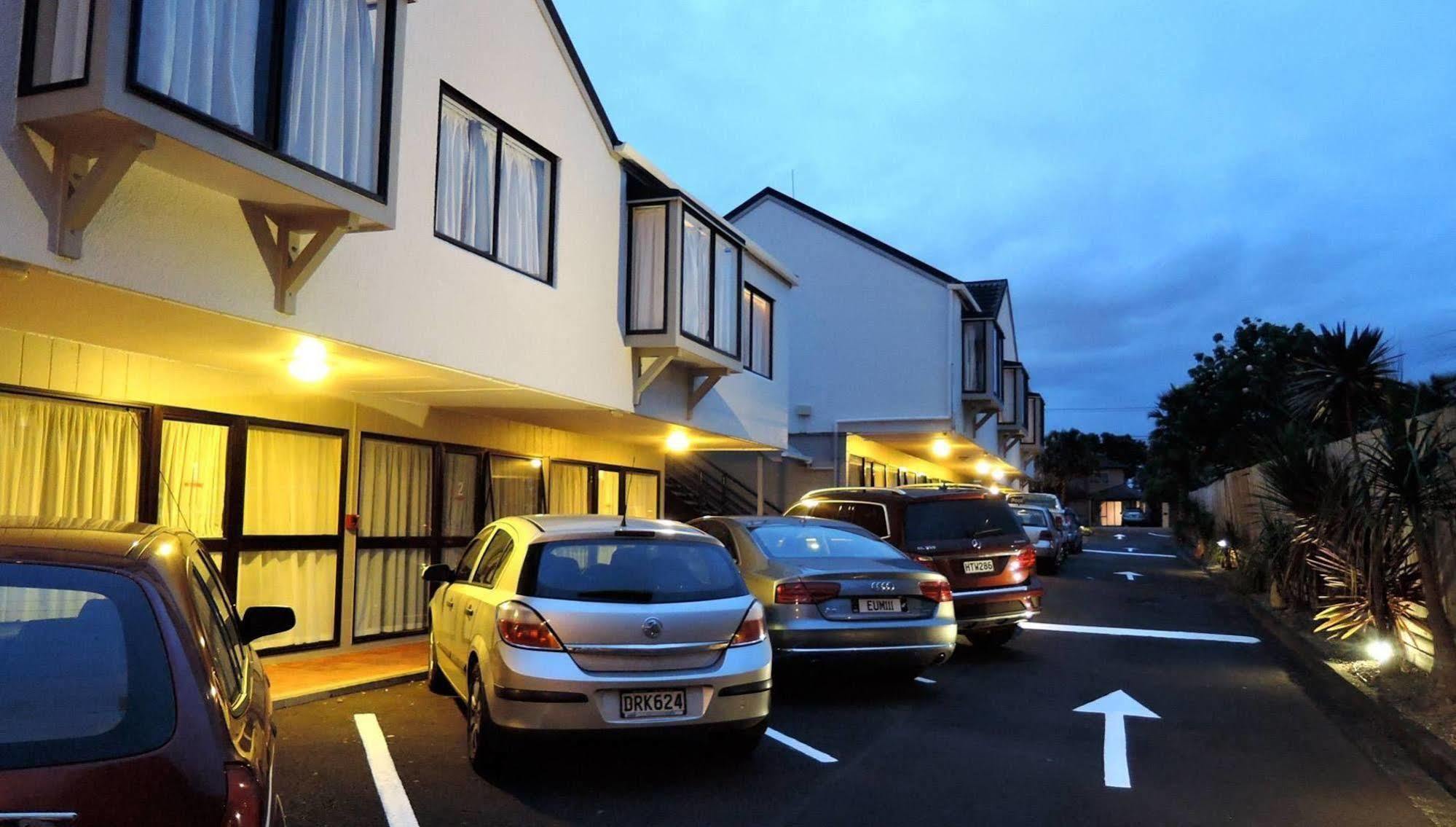 Motel Anzac Court