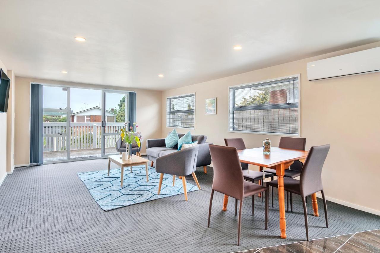 Sunny Side Getaway With Parking And Aircon